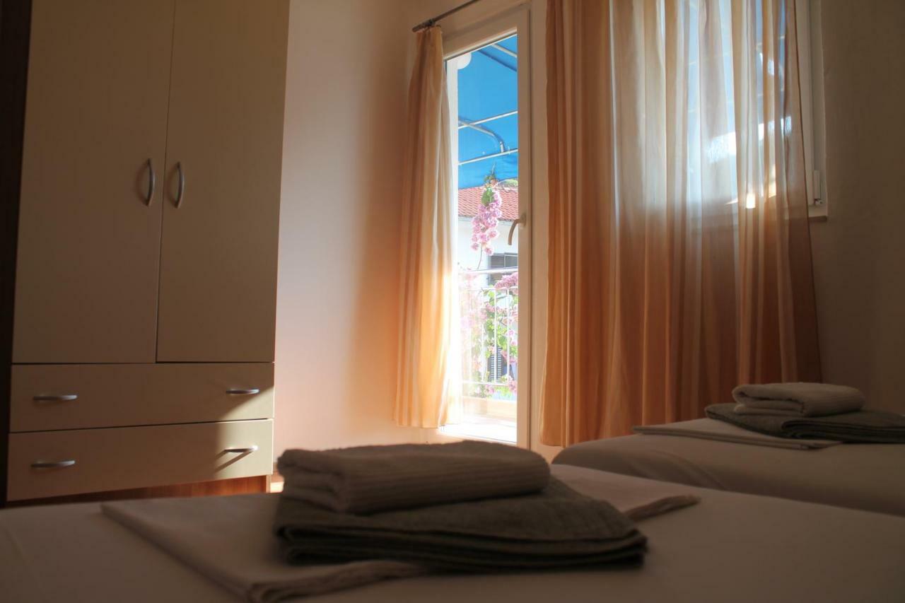 Covahouse Jelsa (Hvar) Exterior foto